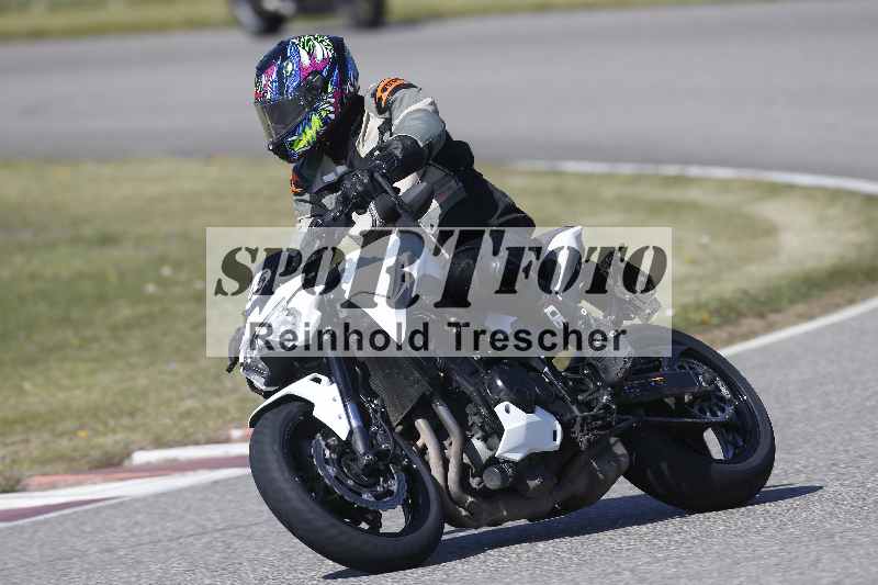 /01 02.04.2026 MAZ ADR/Gruppe gelb Gruppe gruen/45